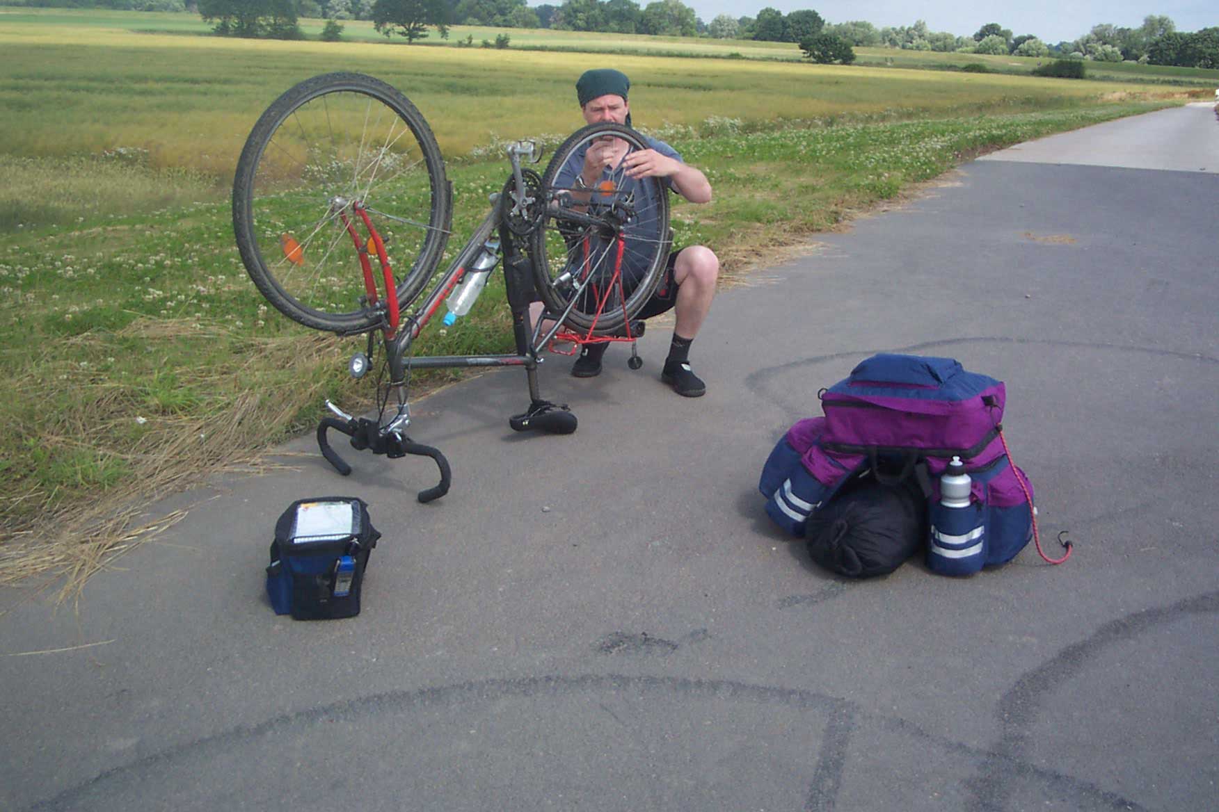 Beim Nachspannen der Speichen