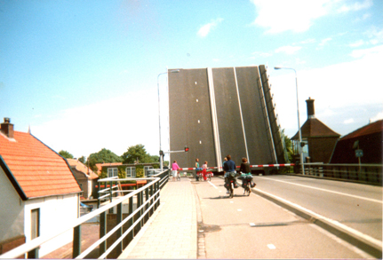 Zugbr&iuml;&iquest;&frac12;cke