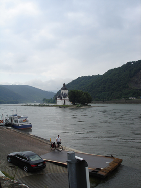 DJH Kaub von der Fähre