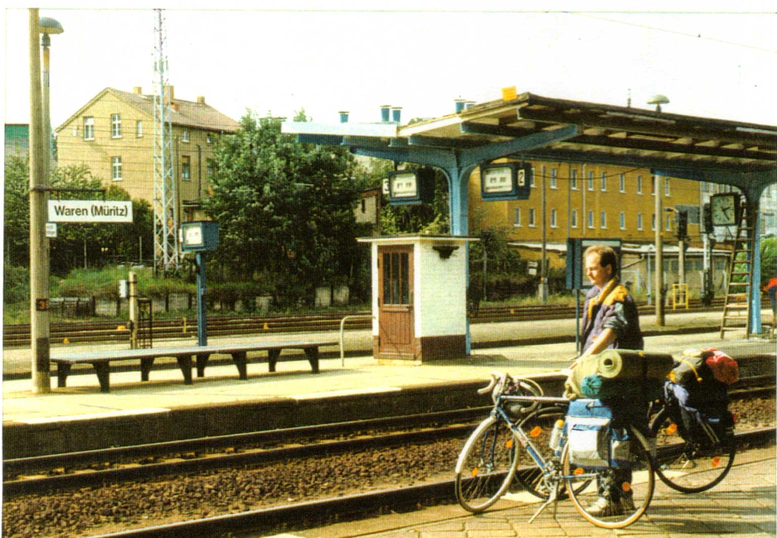Bahnhof-Waren